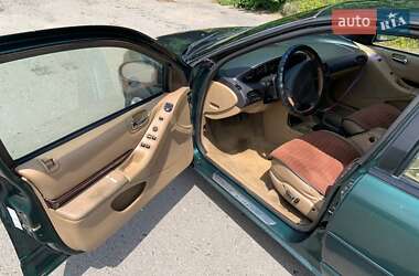 Седан Chrysler Cirrus 1997 в 
