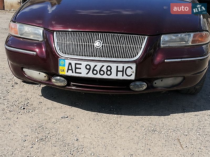 Седан Chrysler Cirrus 1996 в Кривом Роге