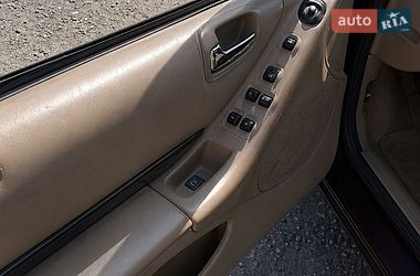 Седан Chrysler Cirrus 1996 в Кривом Роге