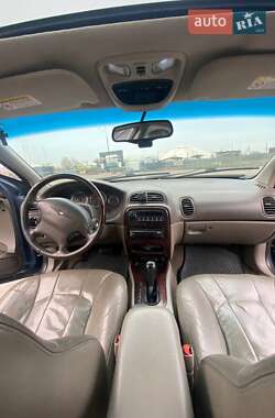 Седан Chrysler Concorde 2003 в 