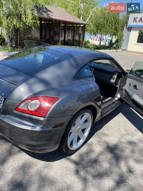 Купе Chrysler Crossfire 2004 в Никополе