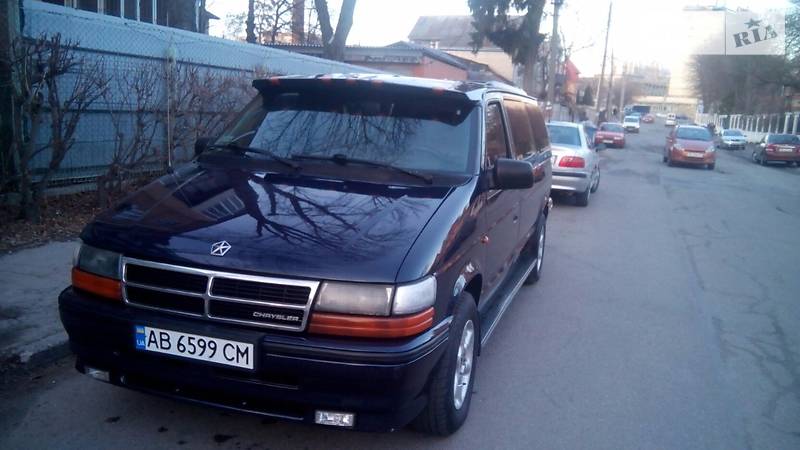 Минивэн Chrysler Grand Voyager 1994 в Виннице