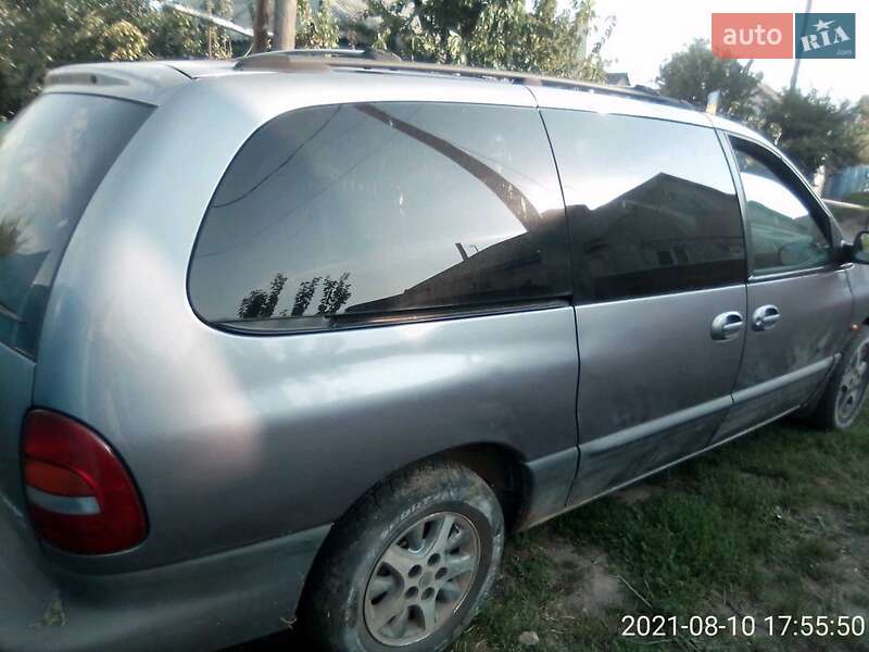 Мінівен Chrysler Grand Voyager 1996 в Чигирину