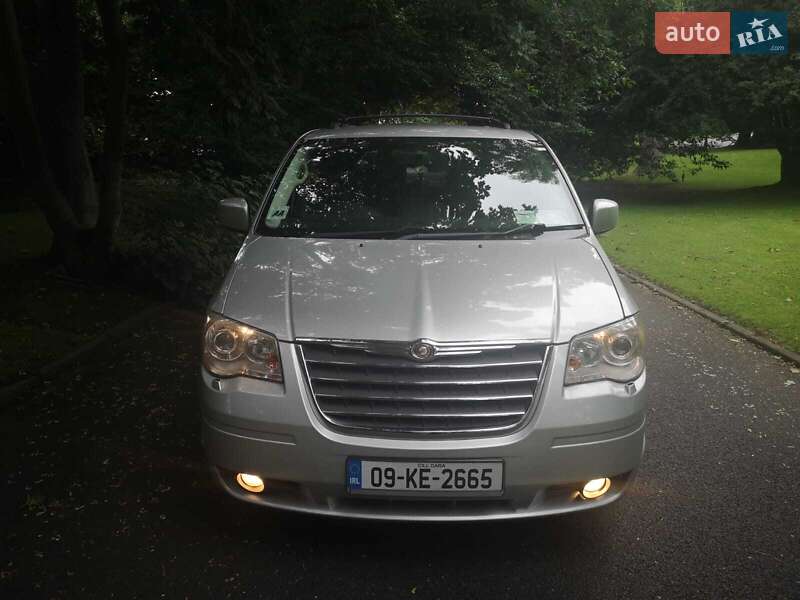 Мінівен Chrysler Grand Voyager 2009 в Чернівцях