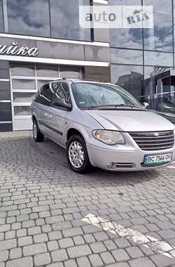 Позашляховик / Кросовер Chrysler Grand Voyager 2007 в Львові