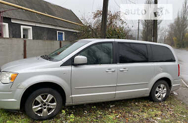 Минивэн Chrysler Grand Voyager 2008 в Киеве