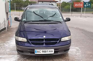 Мінівен Chrysler Grand Voyager 1998 в Нововолинську