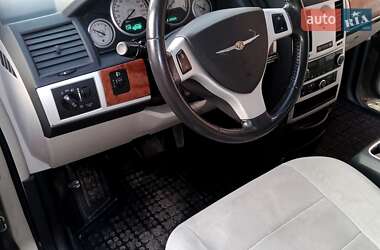 Минивэн Chrysler Grand Voyager 2008 в 