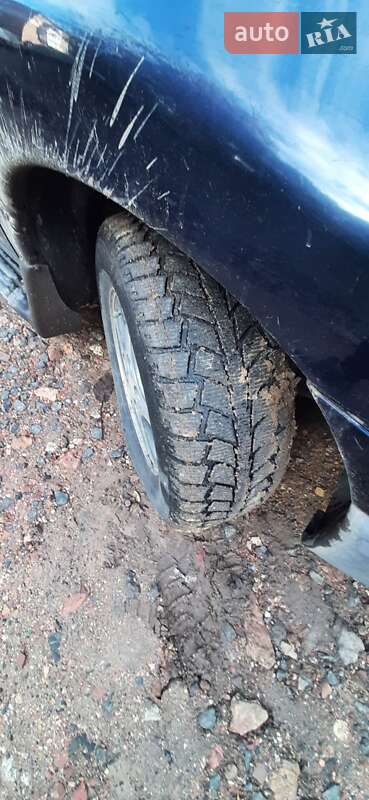 Мінівен Chrysler Grand Voyager 1998 в Нововолинську
