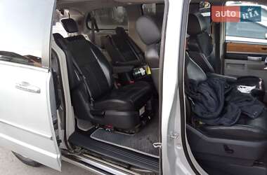 Седан Chrysler Grand Voyager 2008 в 