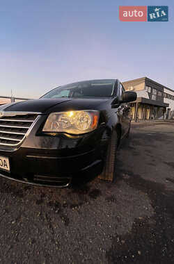 Мінівен Chrysler Grand Voyager 2010 в Самборі