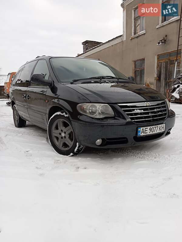 Мінівен Chrysler Grand Voyager 2005 в Знам'янці фото 4 Мінівен Chrysler Grand Voyager 2005 в Знам'янці