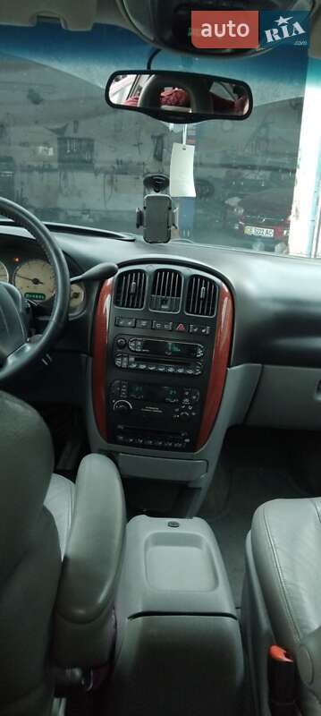 Минивэн Chrysler Grand Voyager 2005 в Черновцах