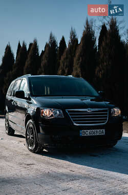 Мінівен Chrysler Grand Voyager 2010 в Самборі