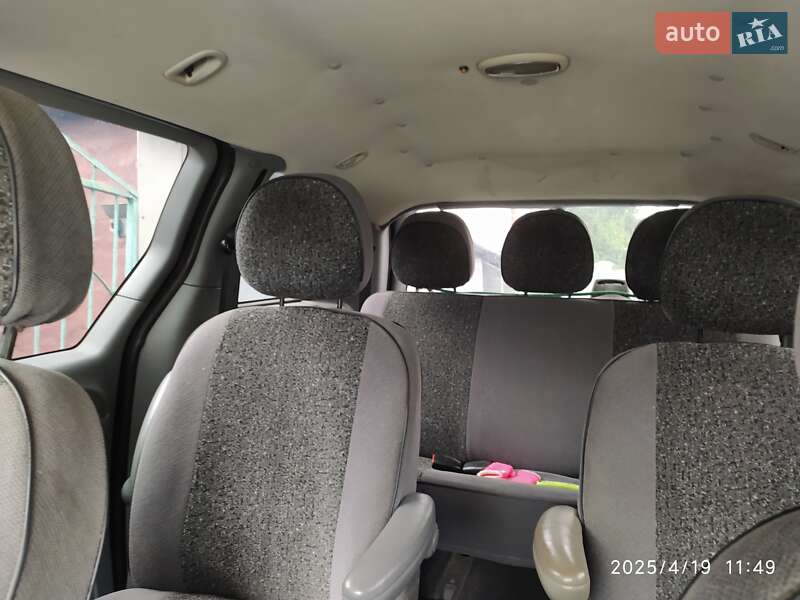 Универсал Chrysler Grand Voyager 2004 в Львове