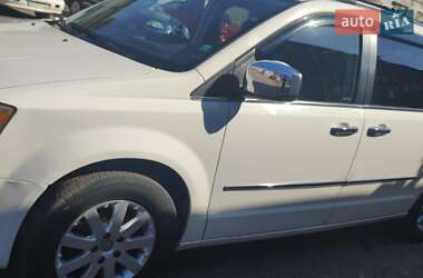 Мінівен Chrysler Grand Voyager 2009 в 
