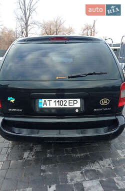 Мінівен Chrysler Grand Voyager 2003 в 