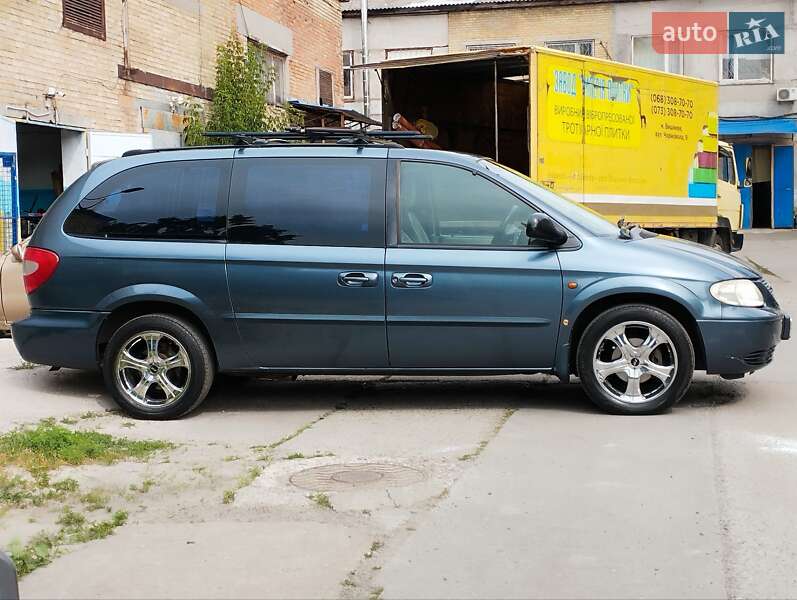 Мінівен Chrysler Grand Voyager 2001 в Києві