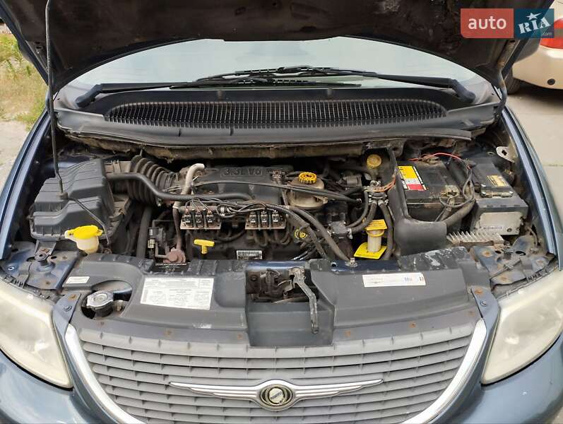 Мінівен Chrysler Grand Voyager 2001 в Києві
