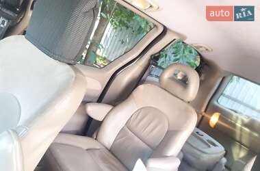 Минивэн Chrysler Grand Voyager 2003 в 