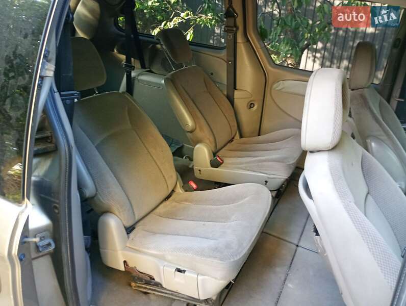 Хэтчбек Chrysler Grand Voyager 2004 в Ивано-Франковске