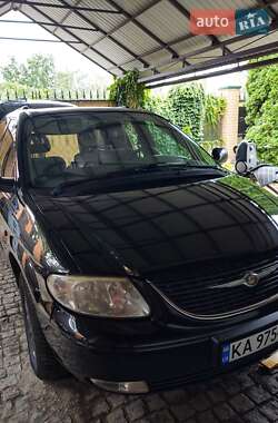 Минивэн Chrysler Grand Voyager 2003 в 