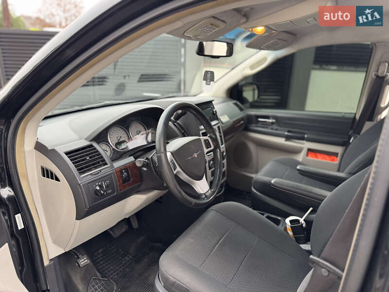 Минивэн Chrysler Grand Voyager 2010 в Мукачево фото 11 Минивэн Chrysler Grand Voyager 2010 в Мукачево
