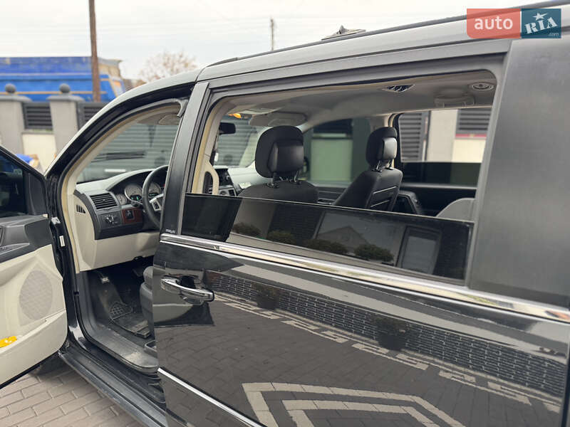 Минивэн Chrysler Grand Voyager 2010 в Мукачево фото 14 Минивэн Chrysler Grand Voyager 2010 в Мукачево