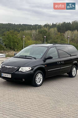 Минивэн Chrysler Grand Voyager 2005 в Могилев-Подольске