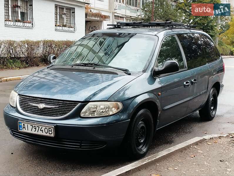 Минивэн Chrysler Grand Voyager 2001 в Киеве фото 4 Минивэн Chrysler Grand Voyager 2001 в Киеве