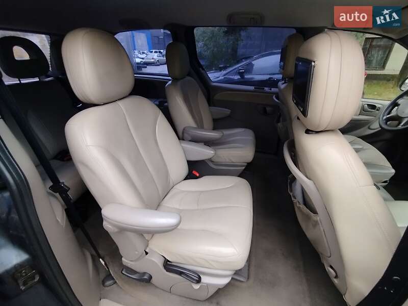 Минивэн Chrysler Grand Voyager 2001 в Киеве фото 24 Минивэн Chrysler Grand Voyager 2001 в Киеве