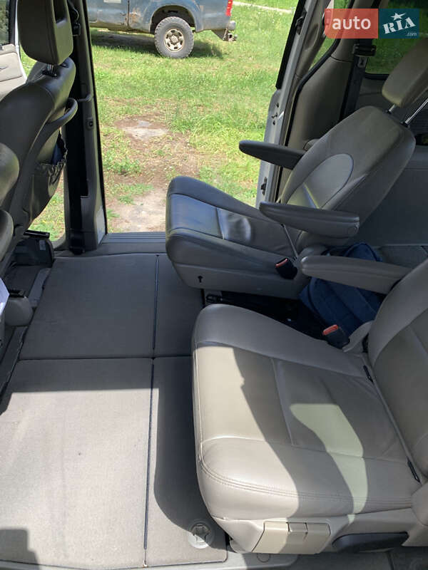 Минивэн Chrysler Grand Voyager 2005 в Сумах