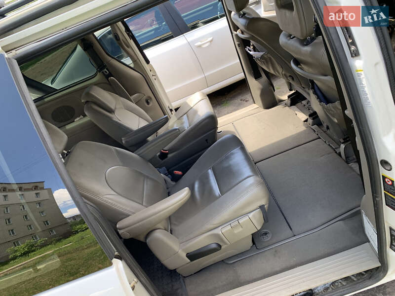 Минивэн Chrysler Grand Voyager 2005 в Сумах
