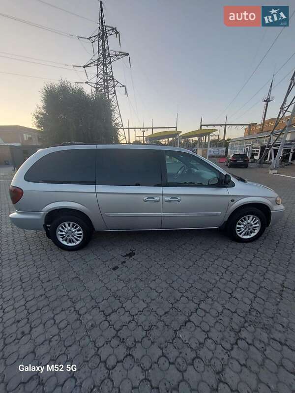Минивэн Chrysler Grand Voyager 2006 в Черновцах