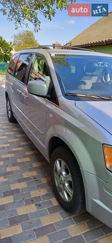 Минивэн Chrysler Grand Voyager 2008 в Калиновке фото 2 Минивэн Chrysler Grand Voyager 2008 в Калиновке