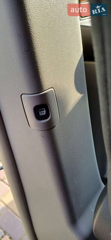 Минивэн Chrysler Grand Voyager 2008 в Калиновке фото 19 Минивэн Chrysler Grand Voyager 2008 в Калиновке