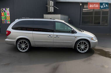 Минивэн Chrysler Grand Voyager 2005 в Киеве