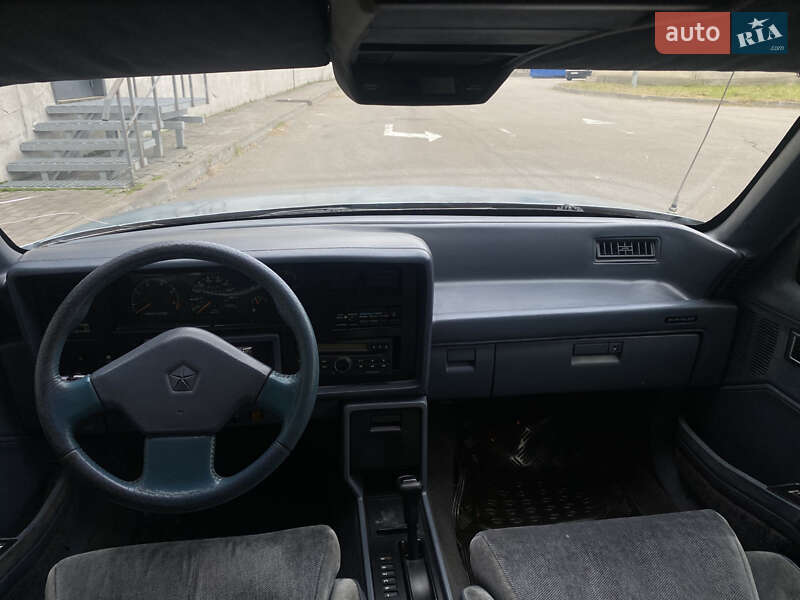 Лифтбек Chrysler LE Baron 1991 в Киеве
