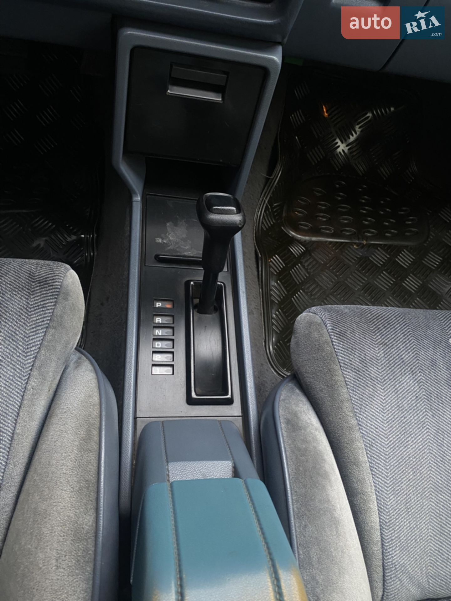 Chrysler LE Baron 1991 VIN 1C3BX68K6JN217686 фото оголошення 18 з 27