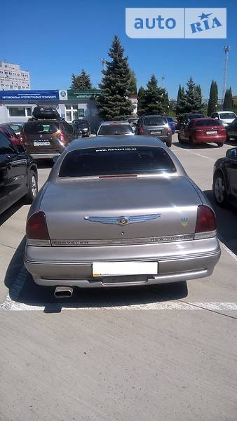 Седан Chrysler LHS 1996 в Киеве