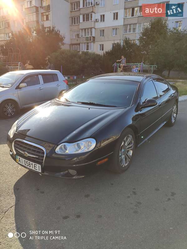 Седан Chrysler LHS 2001 в Києві