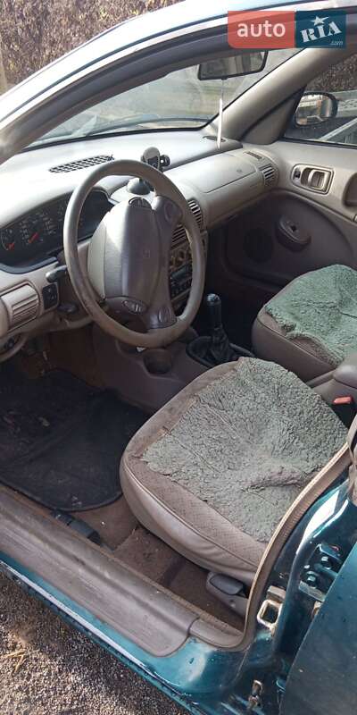 Купе Chrysler Neon 1995 в Звягеле