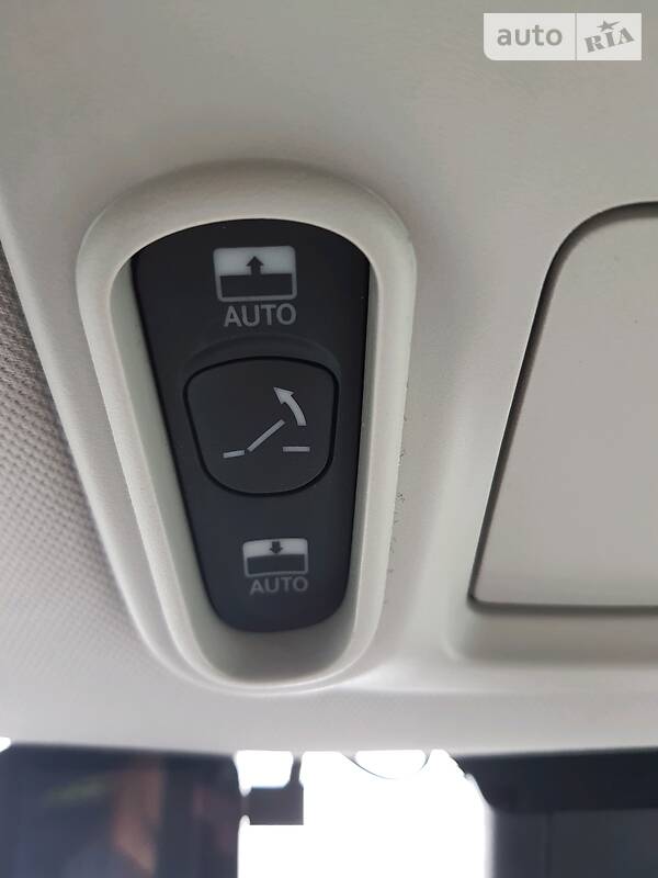 Мінівен Chrysler Pacifica 2016 в Києві фото 48 Мінівен Chrysler Pacifica 2016 в Києві