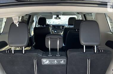 Минивэн Chrysler Pacifica 2017 в 