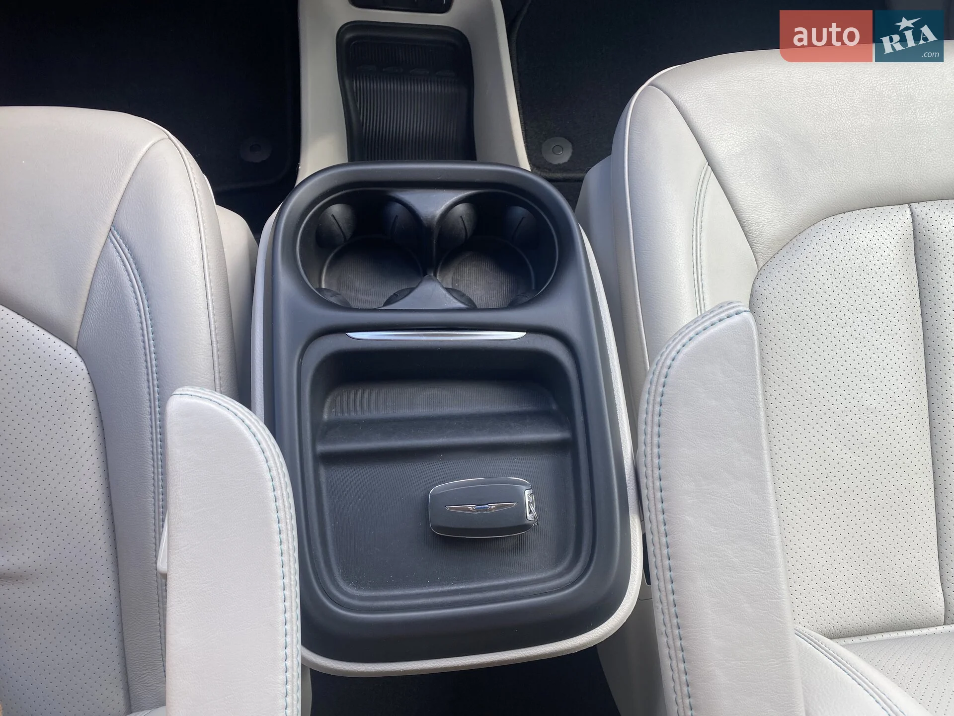 2018 Chrysler Pacifica - мініатюра 28