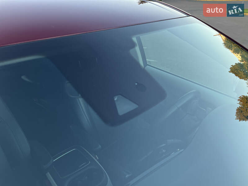 Минивэн Chrysler Pacifica 2021 в Вишневом фото 6 Минивэн Chrysler Pacifica 2021 в Вишневом