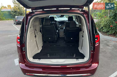 Минивэн Chrysler Pacifica 2021 в Вишневом