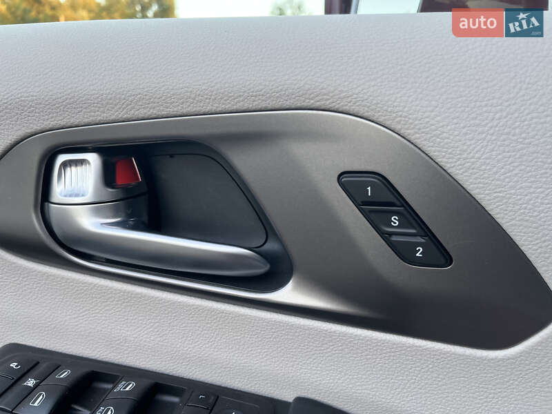 Минивэн Chrysler Pacifica 2021 в Вишневом фото 29 Минивэн Chrysler Pacifica 2021 в Вишневом