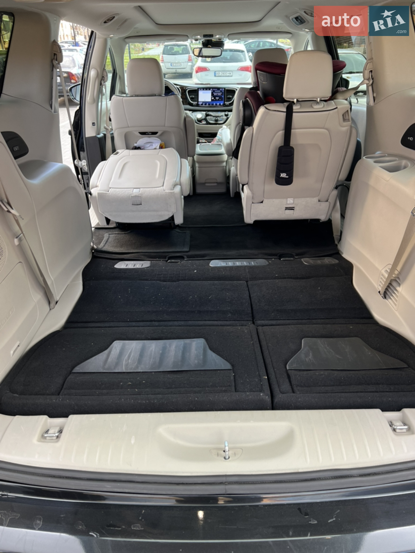 2021 Chrysler Pacifica - мініатюра 11