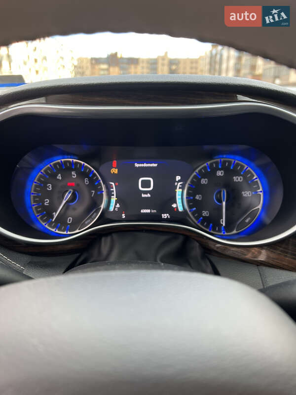 Мінівен Chrysler Pacifica 2021 в Вінниці